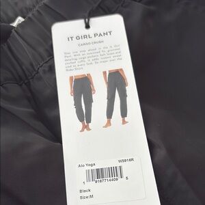 ALO Yoga It Girl Black Cargo Pants
